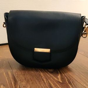 Camelia Roma leather crossbody bag